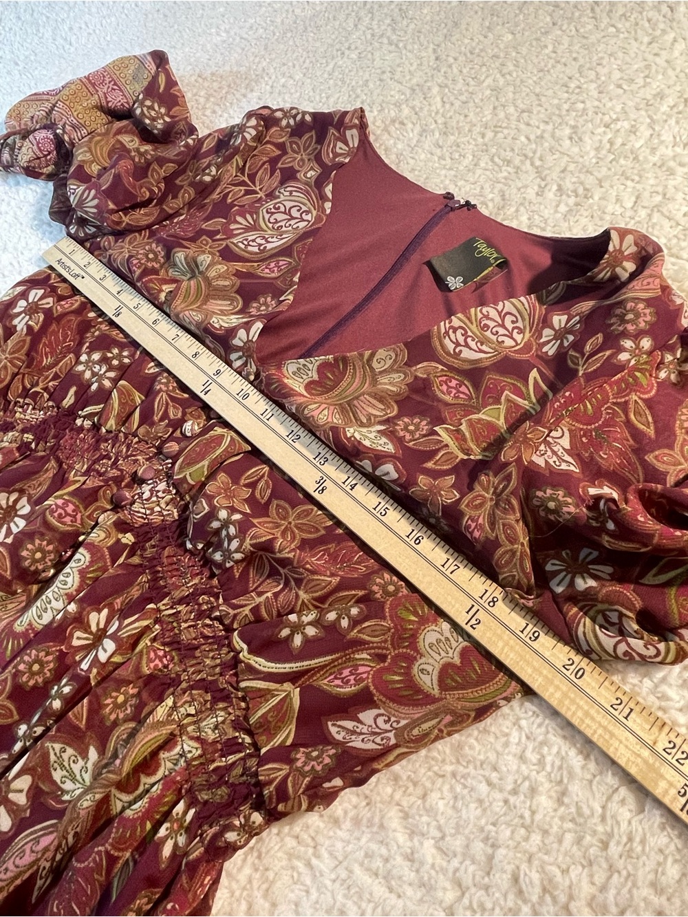 NWT Taylor Long Sleeve V-Neck Floral Ruffle Hem Dress Long Sleeve Size 14 - Picture 9 of 12